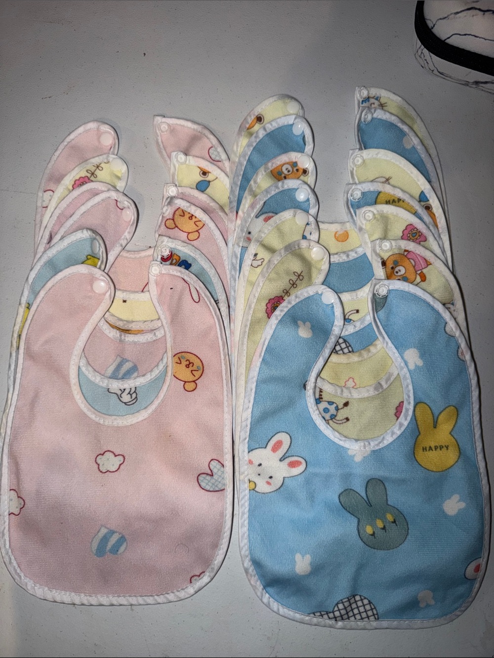 SHEIN Pink & Blue Baby Bibs with Cute Animal Prints